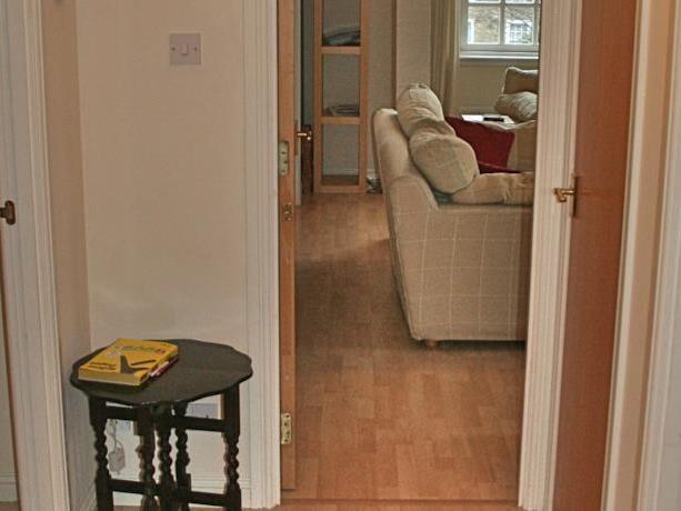 Pure Serviced Apartments Edinburgh Exterior photo